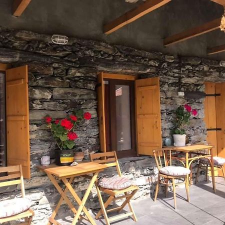 Sno House In Kazbeg Hotel Exterior photo