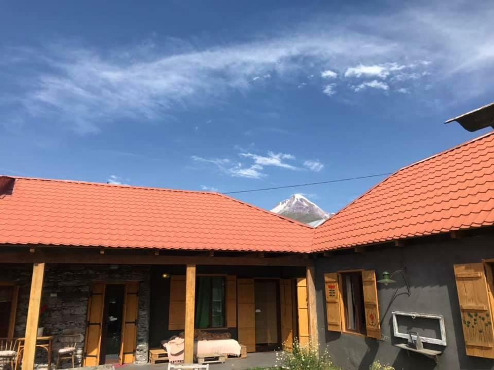 Sno House In Kazbeg Hotel Exterior photo