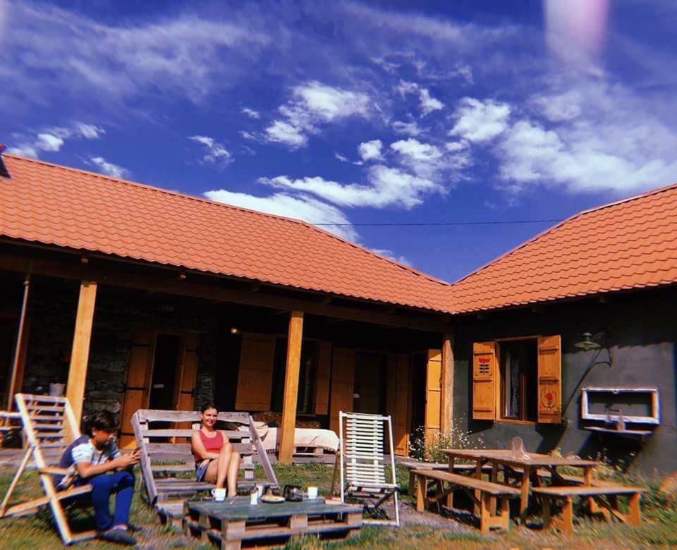 Sno House In Kazbeg Hotel Exterior photo